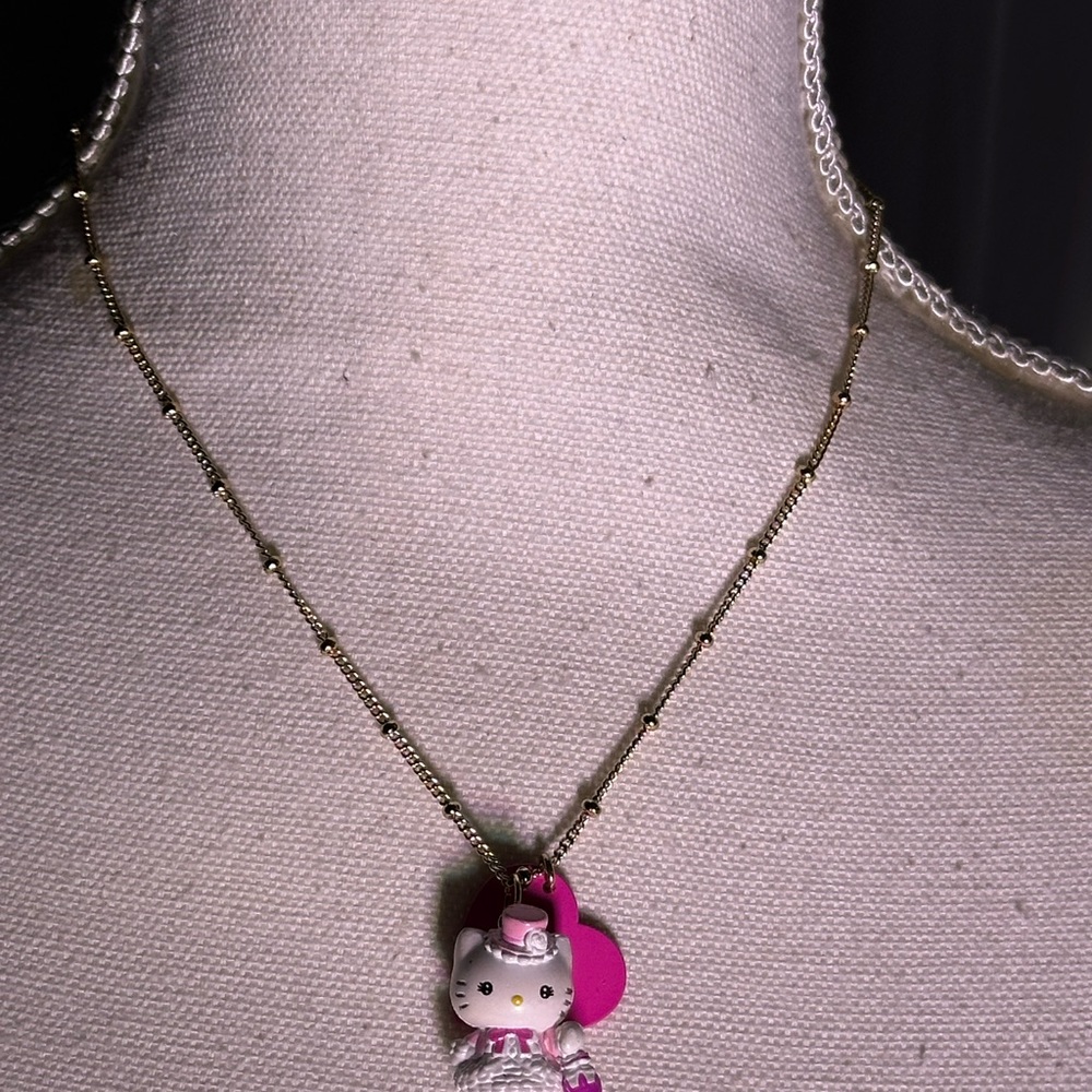 🎀 Hello Kitty Pink Pendant Necklace - Picture 2 of 7